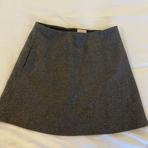 aritzia wilfred mini skirt !